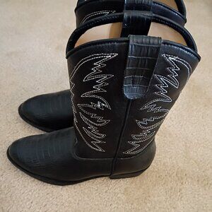 New boys boots Brand SmartFit SIZE 2